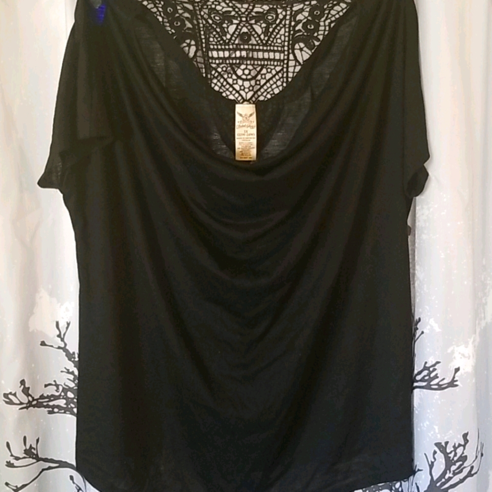 Cute scoop neck top